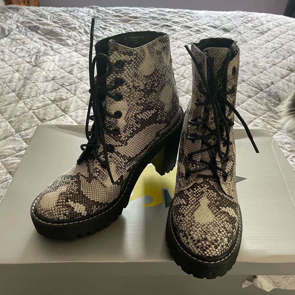 Madden girl python print bootie
